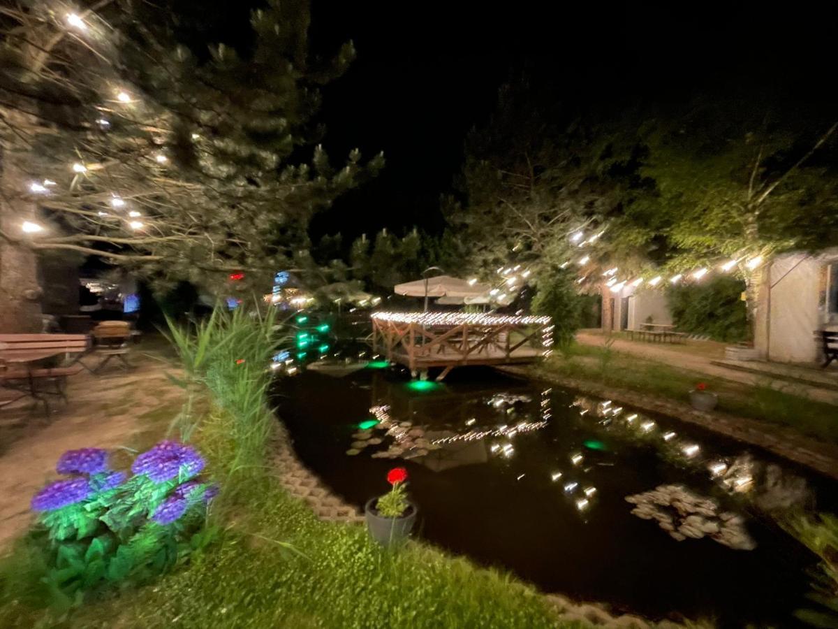 Hotel Garden Oleśnica Esterno foto